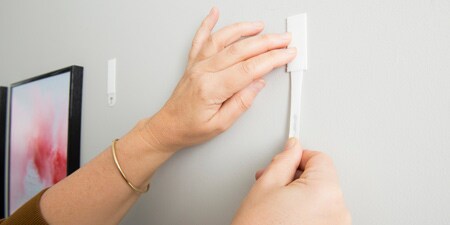 Retirer les languettes Command du mur
